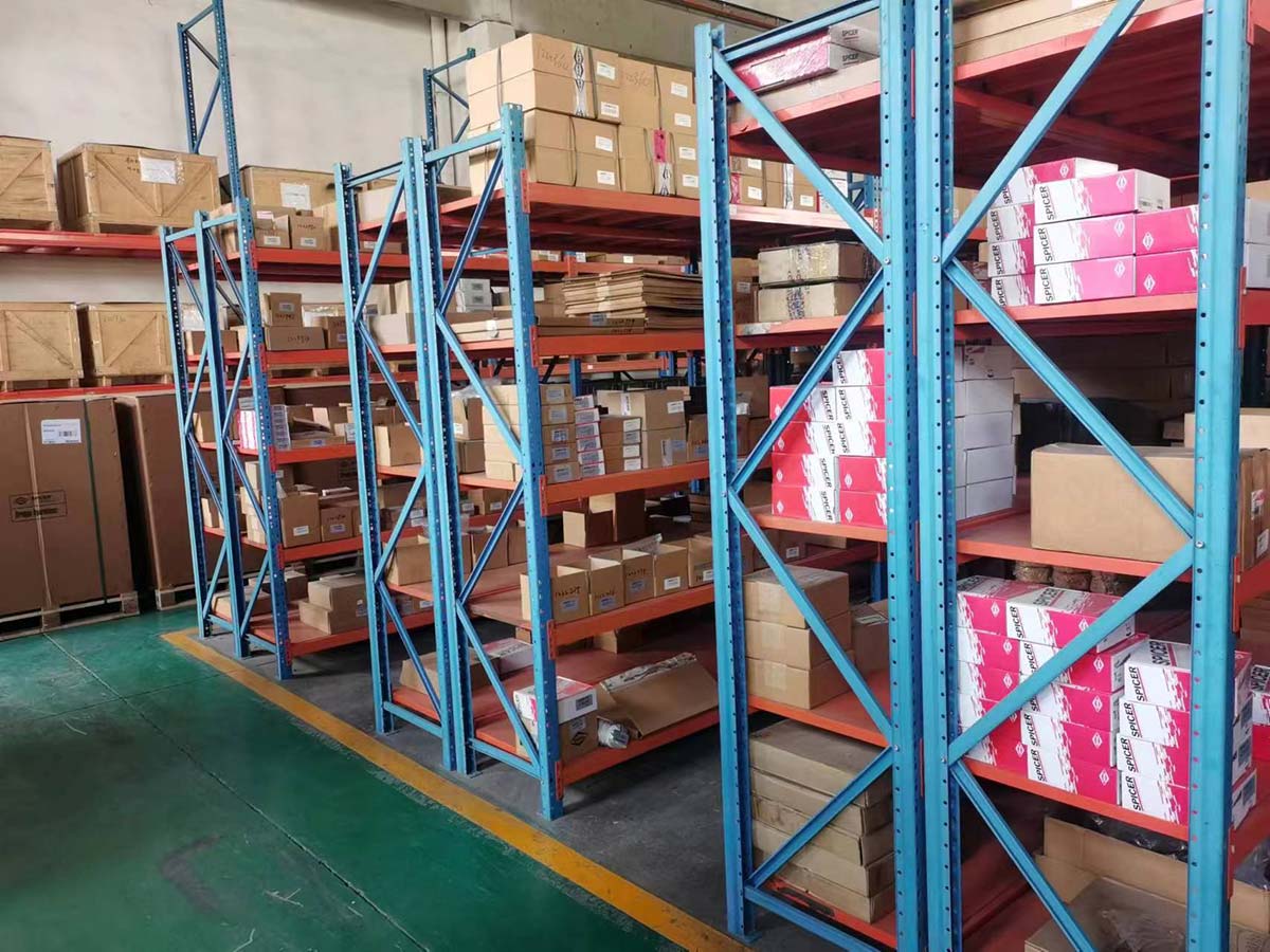 Warehousing and Global Logistics